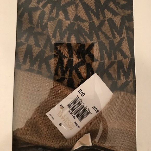 Authentic Michael Kors Hat and Scarf - Picture 2 of 5